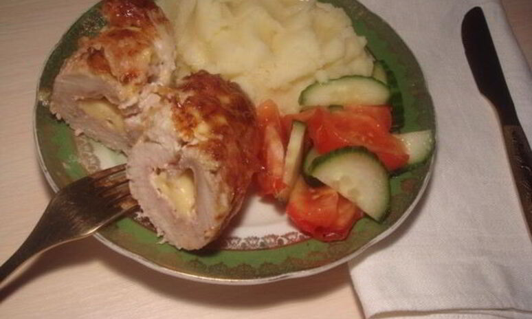 Рецепт запеченные рулетики из свинины с сыром