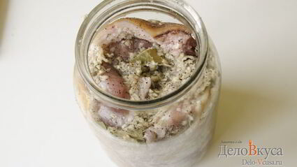 сало с чесноком на водяной бане в банке