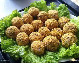 Сырные шарики с фисташками