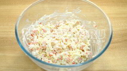 тарталетки с крабовыми палочками