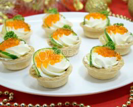 Тарталетки с красной икрой Праздничные