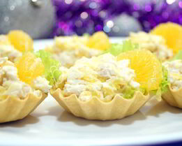 Тарталетки с салатом Мандариновый рай