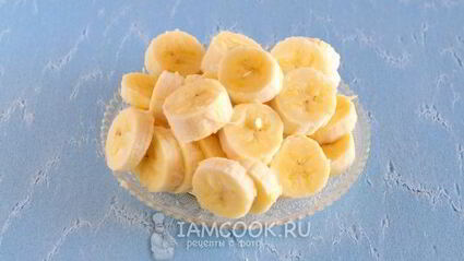 банановый тарт-татен на слоеном тесте