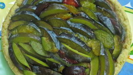 изысканный сливовый тарт