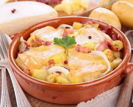 Картофель Тартифлетт с беконом