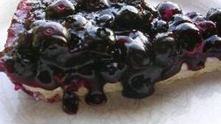 Тарт с черникой и сливочным сыром