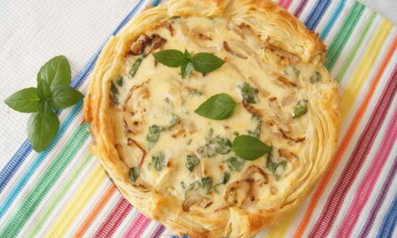 Рецепт тарт с кабачком и базиликом на слоеном тесте