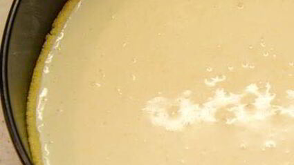 тарт с карамелизированными бананами и йогуртовым кремом