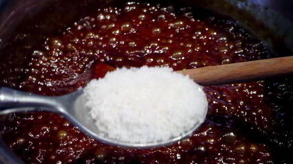 тарт с карамелью и чили шоколадное озеро