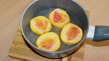 тарт с персиками