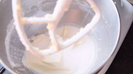 тарт с ревенем и миндалем