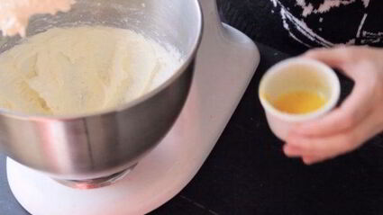 тарт с ревенем и миндалем