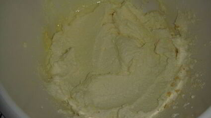 тарт с творогом, джемом и меренгой