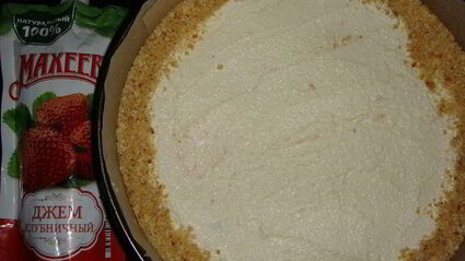 тарт с творогом, джемом и меренгой