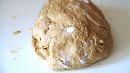 творожной тарт со смородиной и мягкой меренгой