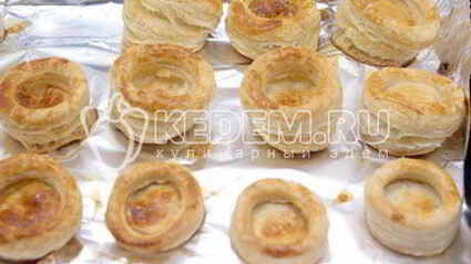 волованы со свеклой и сельдью