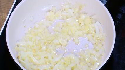 яйца, запеченные с шампиньонами и луком в тесте фило