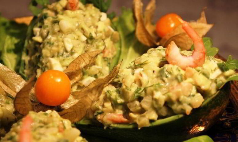 Рецепт закуска из авокадо, груши и креветок