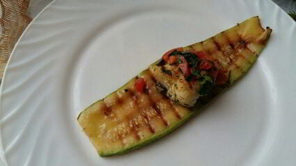 закуска из кабачков с рыбой на шпажках